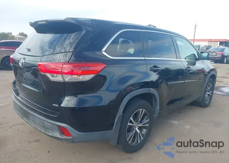 2017 Toyota Highlander Le/Le Plus z USA, uszkodzony, nr VIN 5TDBZRFH4HS460545